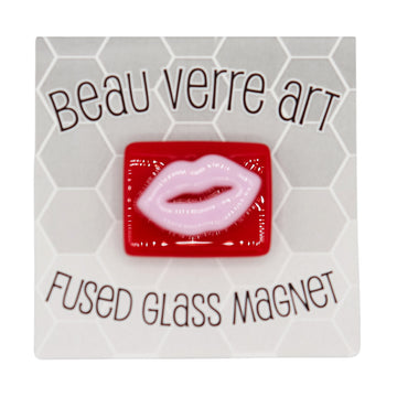 Kissy Lips Fused Glass Needleminder - Red