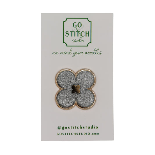 Silver Glitter Clover Needleminder